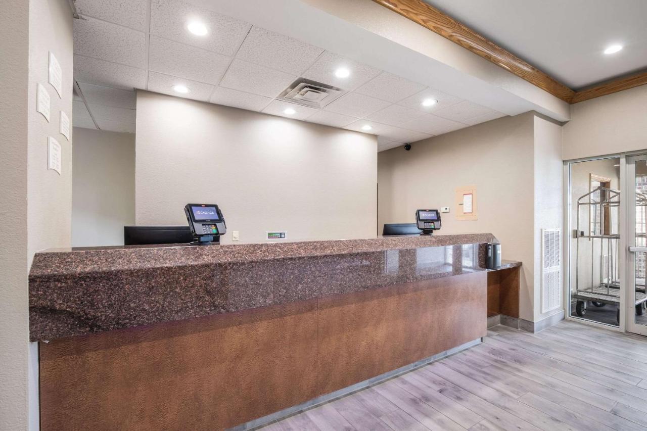 Quality Inn & Suites Lodi I-90 Exterior foto