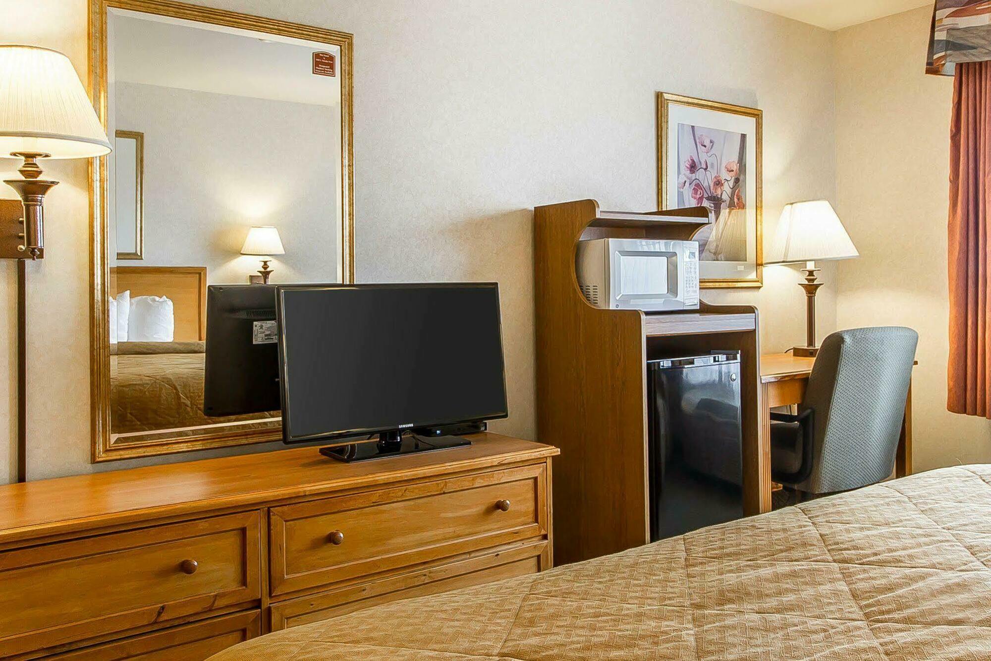 Quality Inn & Suites Lodi I-90 Exterior foto